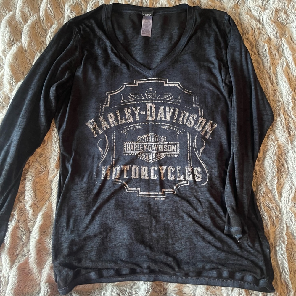 Authentic Harley-Davidson long sleeve.